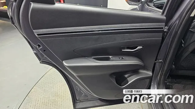 Hyundai Tucson Tucson (NX4) Бензин 1.6 турбо 2WD — Фото автомобиля 25