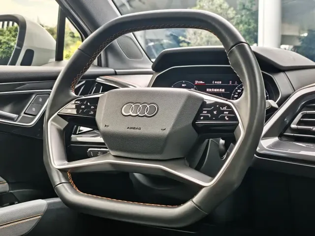 Audi Q4 e-tron — Фото автомобиля 20