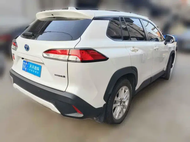 Toyota Corolla Cross — Фото автомобиля 5