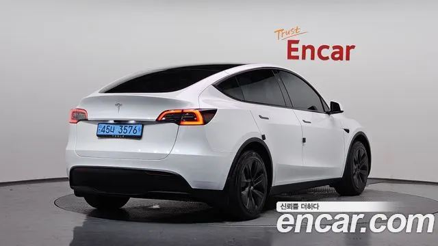 Tesla Model Y Модель Y — Фото автомобиля 2