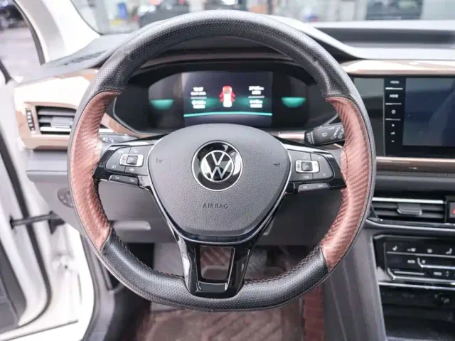 Volkswagen Tharu — Фото автомобиля 5