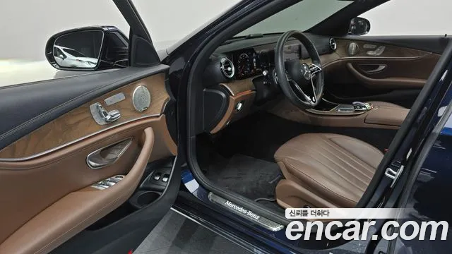 Mercedes-Benz E-Class W213 — Фото автомобиля 15