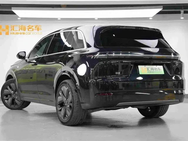 Li Auto L7 — Фото автомобиля 4