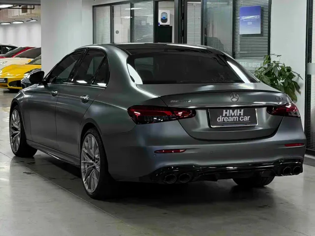 Mercedes-Benz E-Class AMG — Фото автомобиля 9