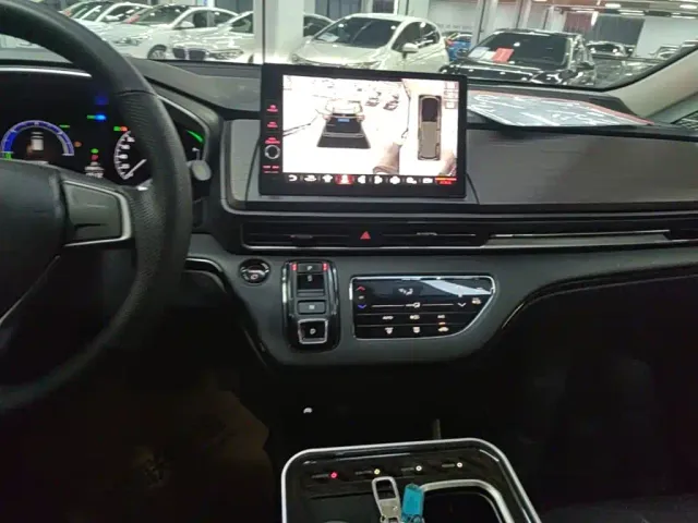 Honda Odyssey — Фото автомобиля 12