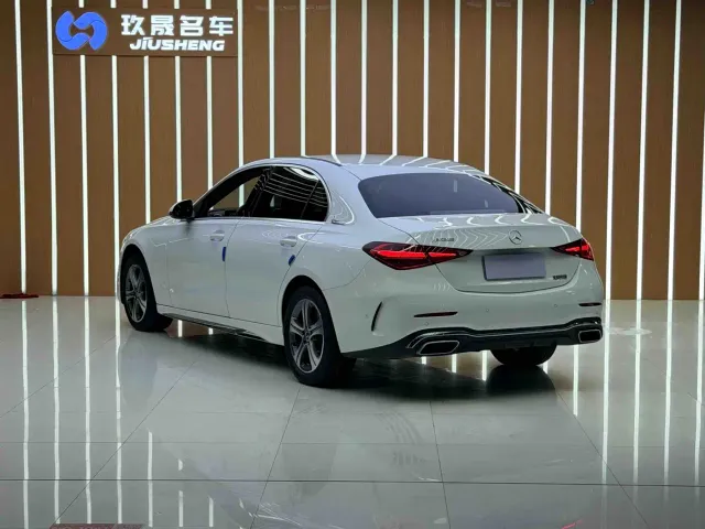 Mercedes-Benz C-Class — Фото автомобиля 4