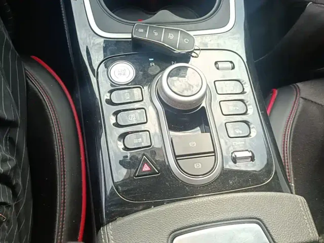 BYD Qin PLUS — Фото автомобиля 13