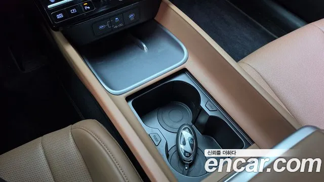 Hyundai Grandeur GN7 — Фото автомобиля 24