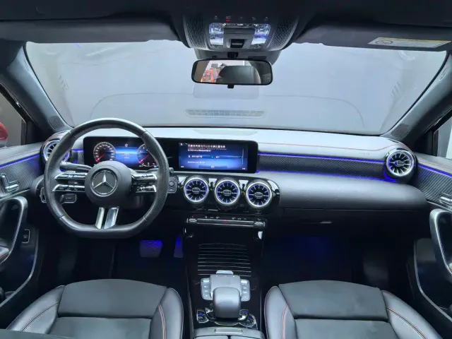 Mercedes-Benz A-Class — Фото автомобиля 15