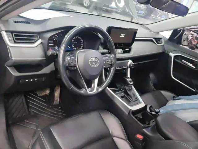 Toyota Wildlander — Фото автомобиля 9