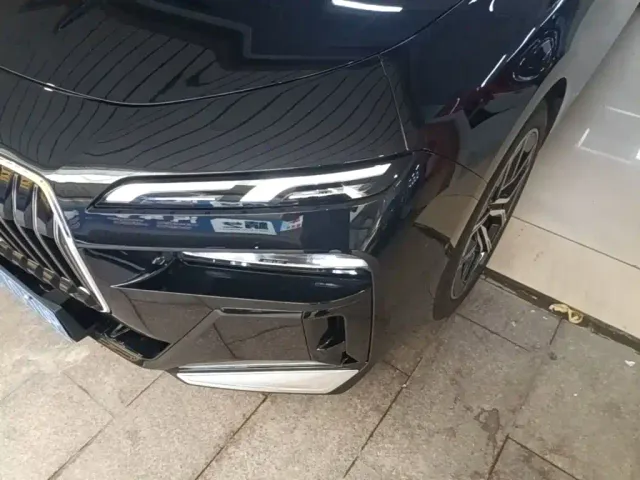 BMW 7 Series — Фото автомобиля 23