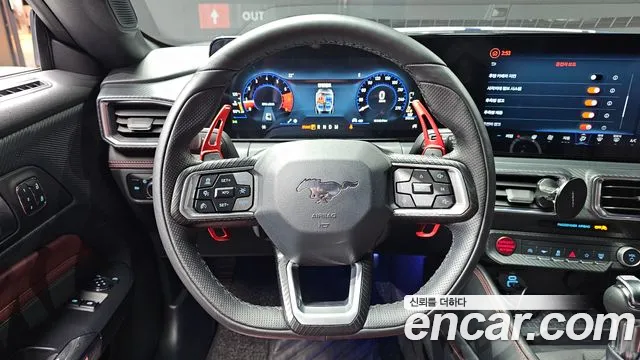 Ford Mustang — Фото автомобиля 12