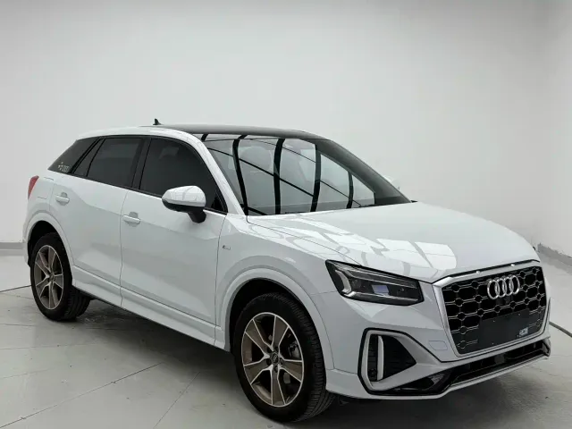 Audi Q2L — Фото автомобиля 3