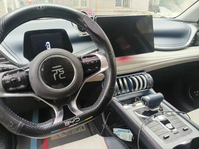 BYD Yuan PLUS — Фото автомобиля 12
