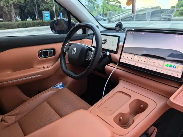 Leapmotor C10 — Фото автомобиля 13