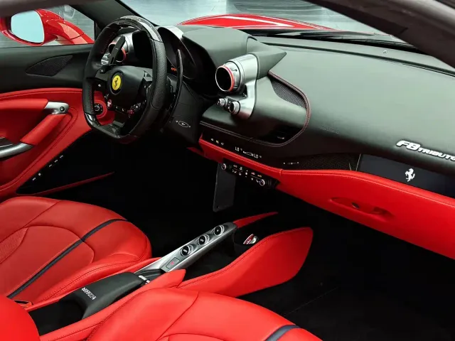 Ferrari F8 — Фото автомобиля 14