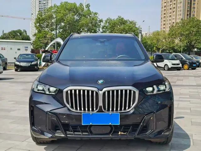 BMW X5 — Фото автомобиля 2