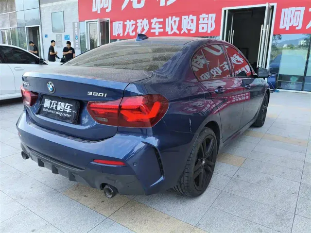 BMW 1 Series — Фото автомобиля 9