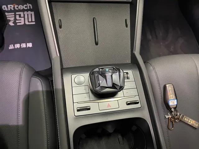 BYD Qin L — Фото автомобиля 14