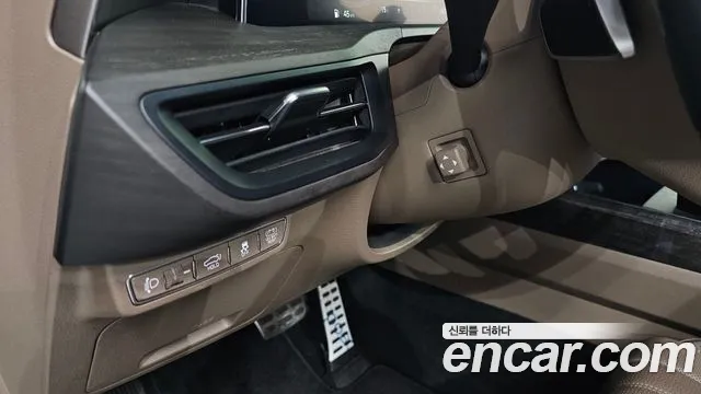 Kia K8 Hybrid — Фото автомобиля 13