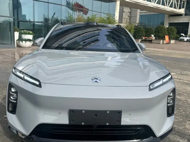 Nio ET5 — Фото автомобиля 2