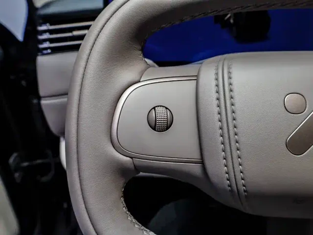 IM Motors LS8 — Фото автомобиля 14