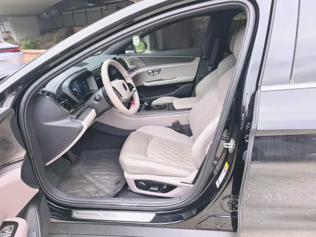 BYD Han — Фото автомобиля 3