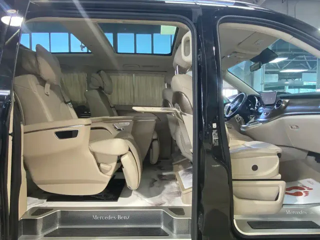 Mercedes-Benz V-Class — Фото автомобиля 10