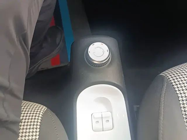 Wuling Hongguang Mini EV — Фото автомобиля 13