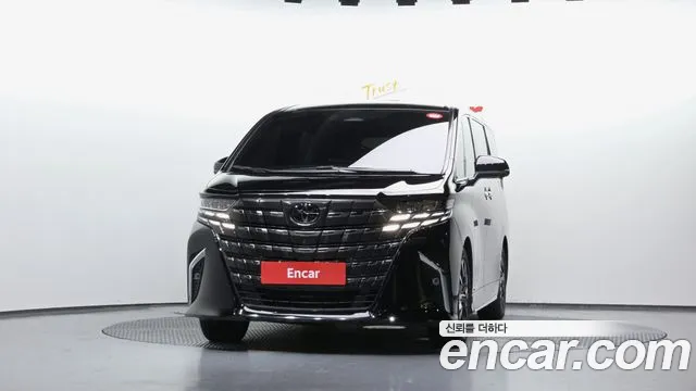 Toyota Alphard — Фото автомобиля 3