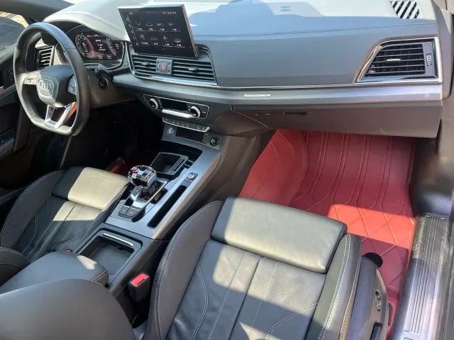 Audi Q5L Sportback — Фото автомобиля 10