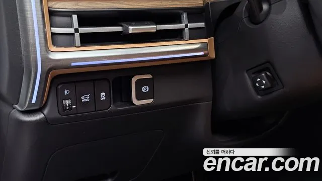 Hyundai Santafe — Фото автомобиля 16