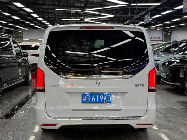 Mercedes-Benz V-Class — Фото автомобиля 5