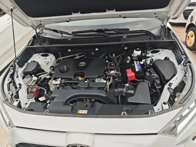 Toyota RAV4 — Фото автомобиля 19