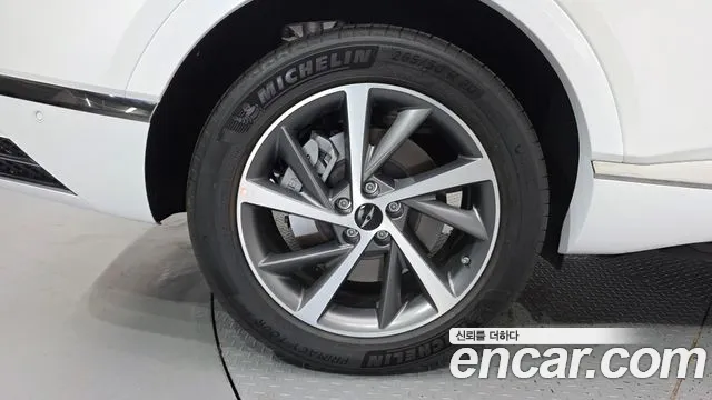 Genesis GV80 2.5T Бензин AWD — Фото автомобиля 5