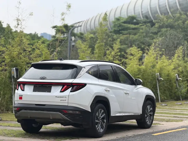 Hyundai Tucson — Фото автомобиля 12