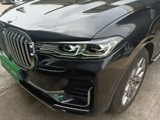 BMW X7 — Фото автомобиля 23