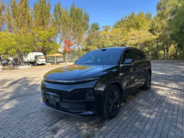 Фотография автомобиля — Li Auto L6