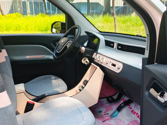 Wuling Hongguang Mini EV — Фото автомобиля 6