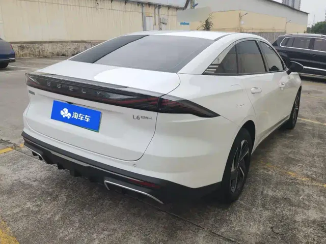 Geely Galaxy L6 — Фото автомобиля 3