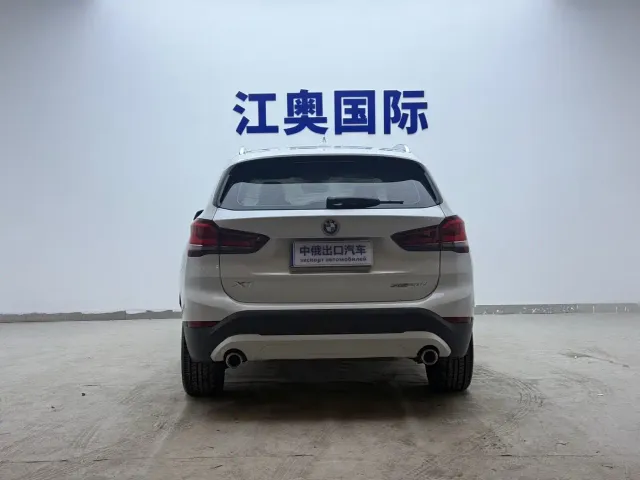 BMW X1 — Фото автомобиля 19