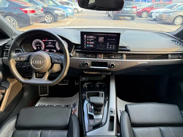 Audi A4L — Фото автомобиля 10