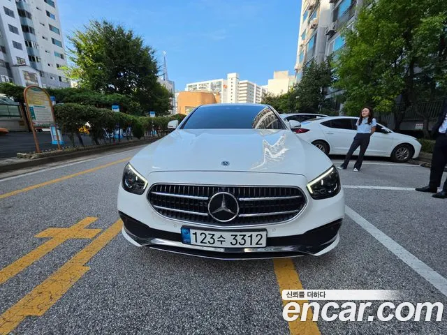 Фотография автомобиля — Mercedes-Benz E-Class W213