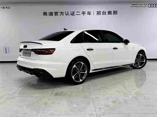 Audi A4L — Фото автомобиля 4