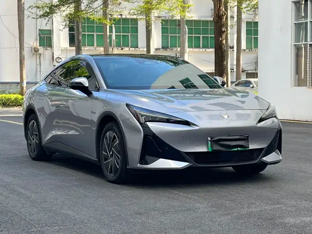 Arcfox Alpha S5 — Фото автомобиля 3
