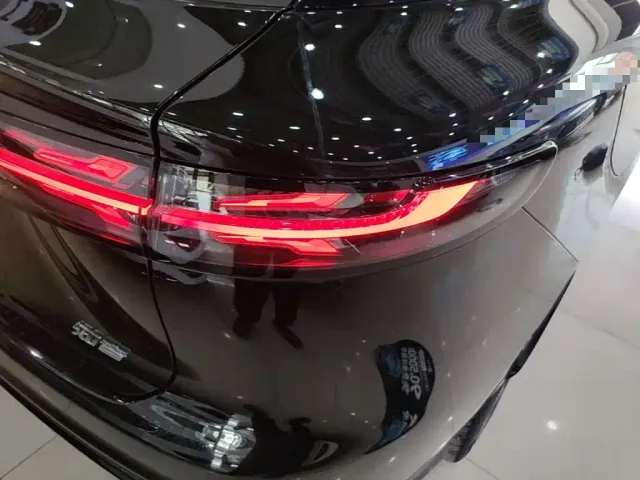 Voyah Auto Voyah Zhiyin 2024 Long Range Super Charging Edition — Фото автомобиля 7