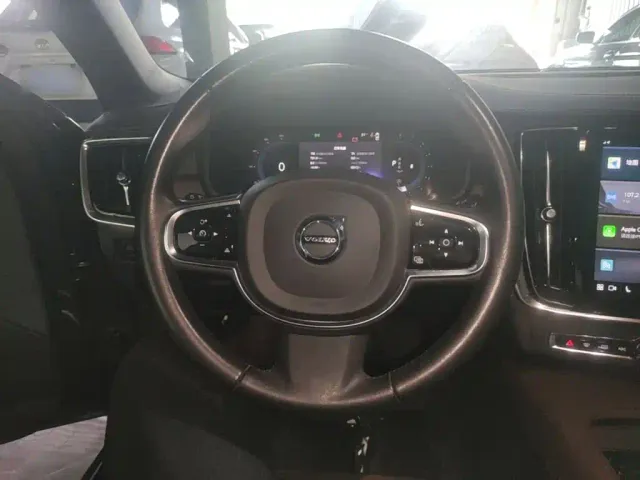 Volvo S90 — Фото автомобиля 10