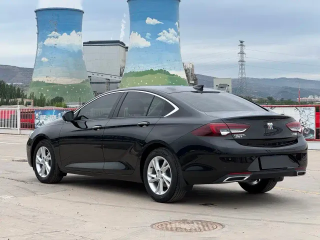 Buick Regal — Фото автомобиля 14