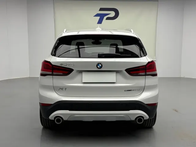 BMW X1 — Фото автомобиля 19