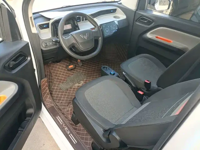 Wuling Hongguang Mini EV — Фото автомобиля 15